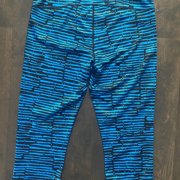 Capri workout pants-Z by Zella - Picture 2 of 4